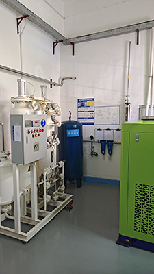 Low-vibe water-lubricated oil-free screw air compressor smooth running in modern industry