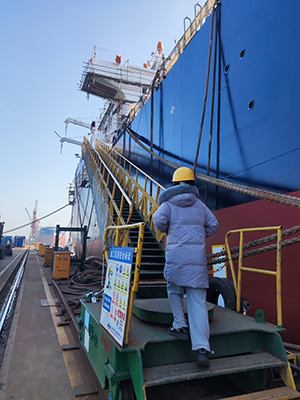 Durable-construction water-lubricated oil-free screw air compressor long-lasting use