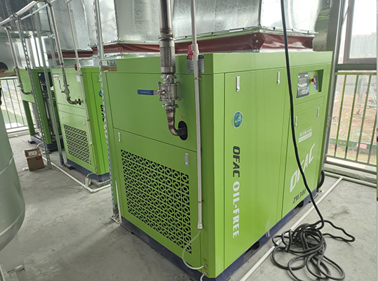 Industry air compressor designed for metal forging plants with continuous duty cycles