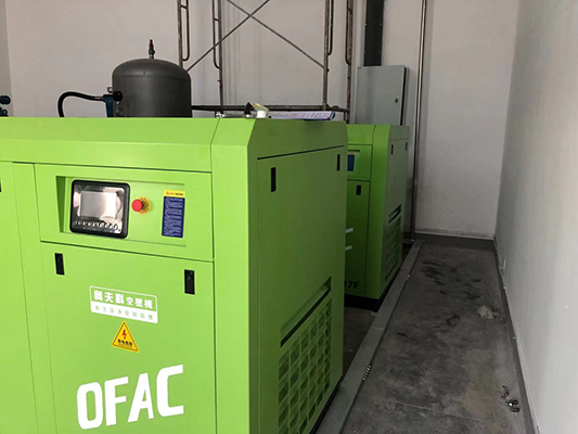 low pressure air compressor for painting small projects like furniture and DIY crafts