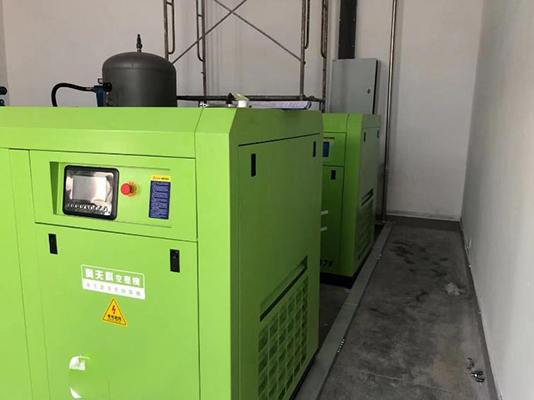Industry air compressor for railway carriage manufacturing plants